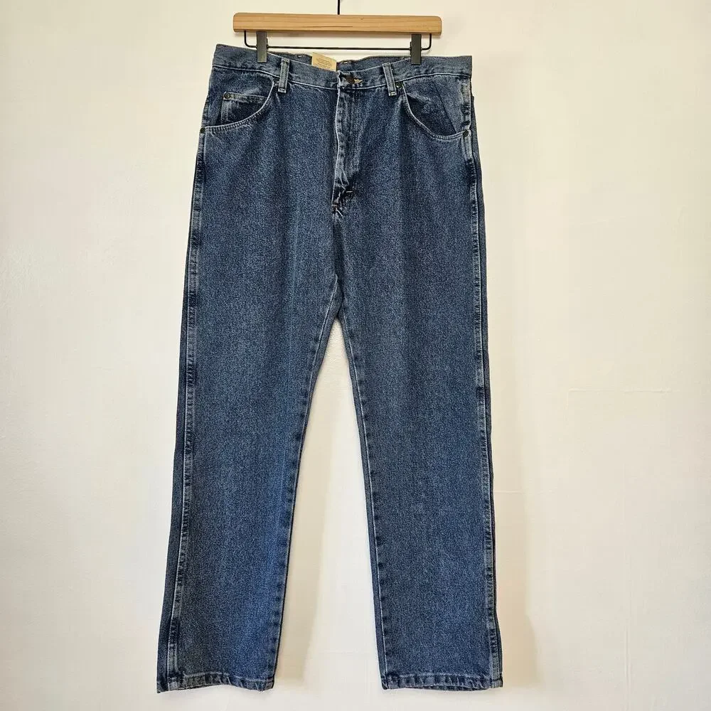 NEW Wrangler Classic Fit Denim Jeans Men's 36x32 Blue‎ NWT